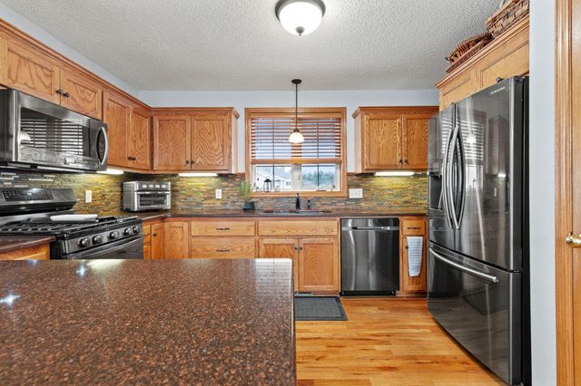 43 Canary Way, Hudson, WI 54016