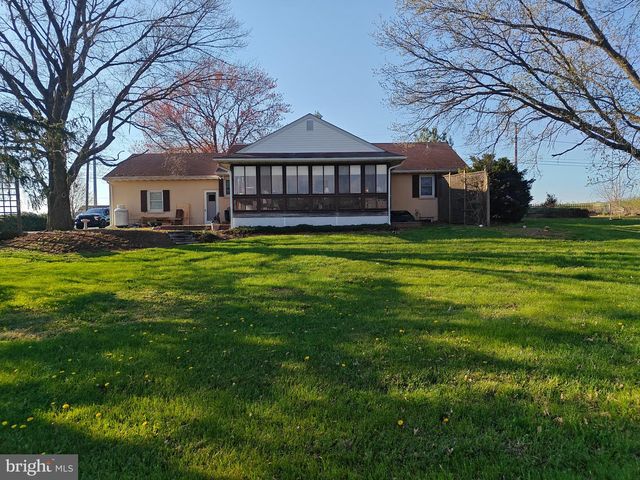 3422 COMPASS RD, Gap, PA 17527