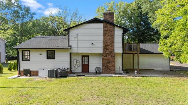 6640 Springfield Drive, Clemmons, NC 27012