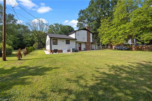 6640 Springfield Drive, Clemmons, NC 27012