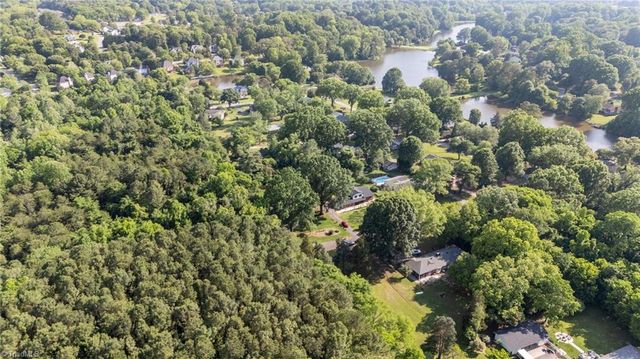6640 Springfield Drive, Clemmons, NC 27012