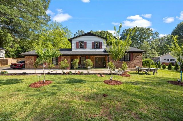 6640 Springfield Drive, Clemmons, NC 27012