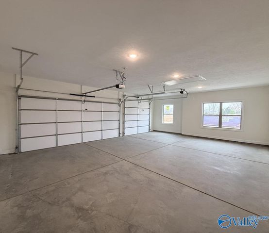26368 Old Town Drive, Athens, AL 35613