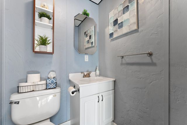 6476 W Lee Len Trail, La Porte, IN 46350