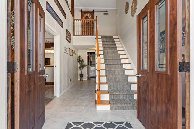 6476 W Lee Len Trail, La Porte, IN 46350