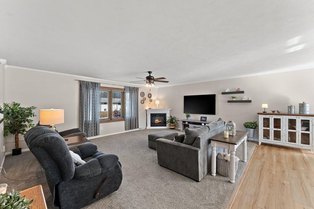 6476 W Lee Len Trail, La Porte, IN 46350