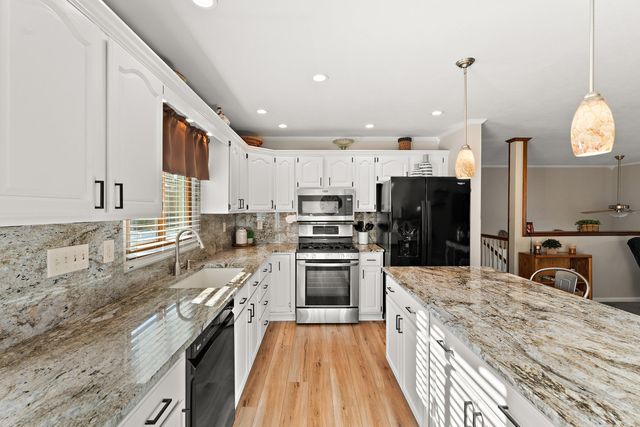 6476 W Lee Len Trail, La Porte, IN 46350