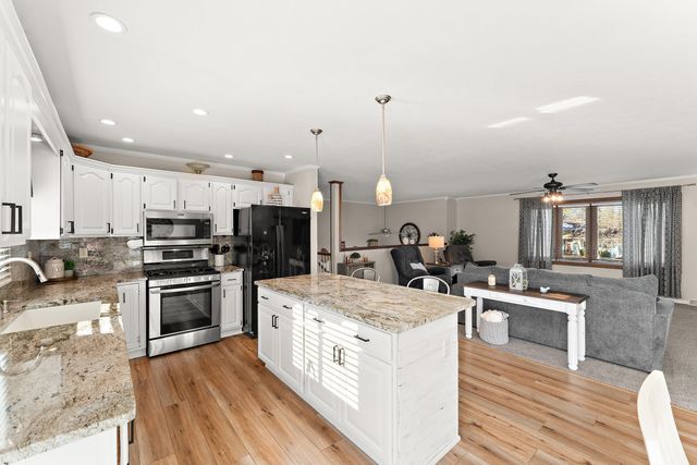 6476 W Lee Len Trail, La Porte, IN 46350