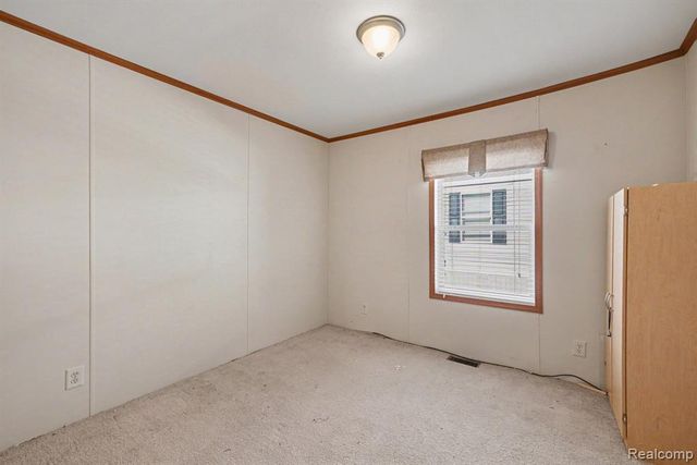 2700 Shimmons Road, Auburn Hills, MI 48326