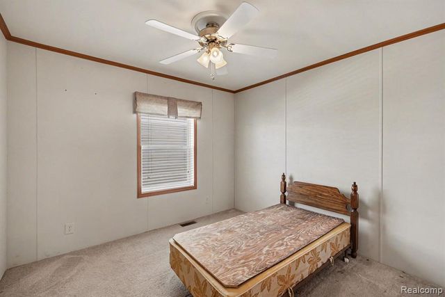 2700 Shimmons Road, Auburn Hills, MI 48326