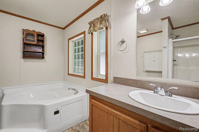 2700 Shimmons Road, Auburn Hills, MI 48326