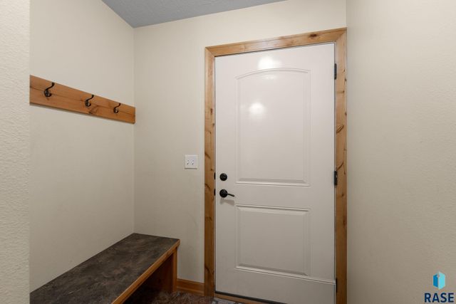 760 Fox Ct Court, Tea, SD 57064