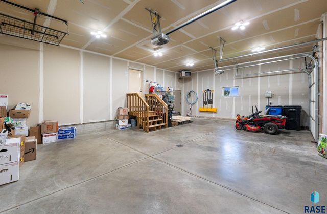 760 Fox Ct Court, Tea, SD 57064
