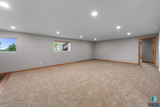 760 Fox Ct Court, Tea, SD 57064