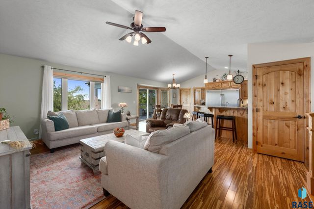 760 Fox Ct Court, Tea, SD 57064