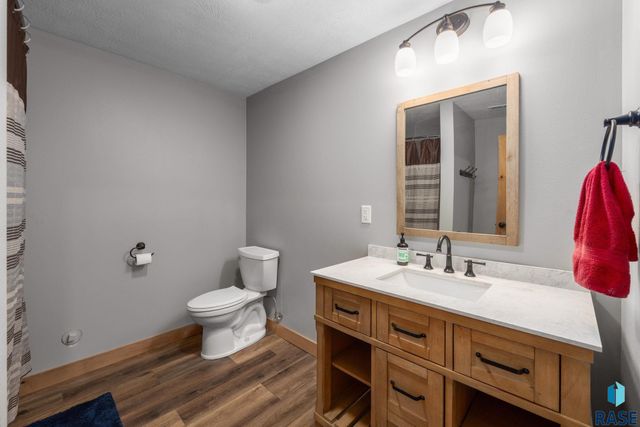 760 Fox Ct Court, Tea, SD 57064