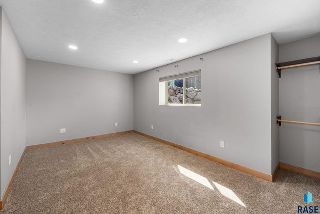 760 Fox Ct Court, Tea, SD 57064
