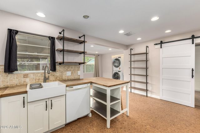 2724 N 25th Street, Phoenix, AZ 85008