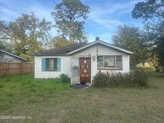 3805 FREEMAN Road, Jacksonville, FL 32207