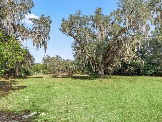 10487 SE HIGHWAY 42, Summerfield, FL 34491