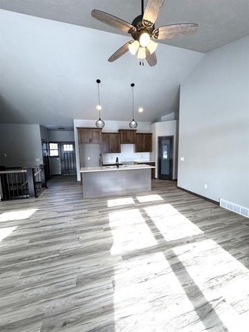 2005 E RIDGE HAVEN LANE, Appleton, WI 54913