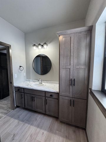 2005 E RIDGE HAVEN LANE, Appleton, WI 54913