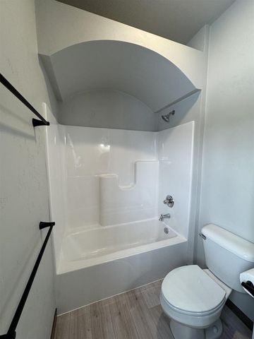 2005 E RIDGE HAVEN LANE, Appleton, WI 54913