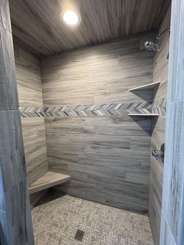 2005 E RIDGE HAVEN LANE, Appleton, WI 54913