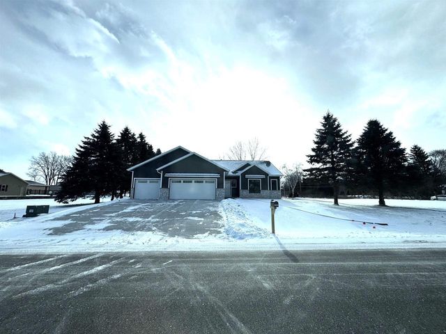 2005 E RIDGE HAVEN LANE, Appleton, WI 54913