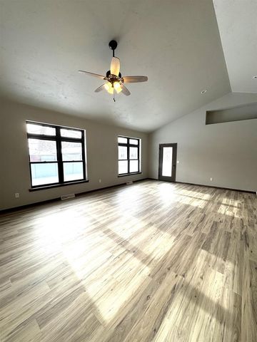 2005 E RIDGE HAVEN LANE, Appleton, WI 54913