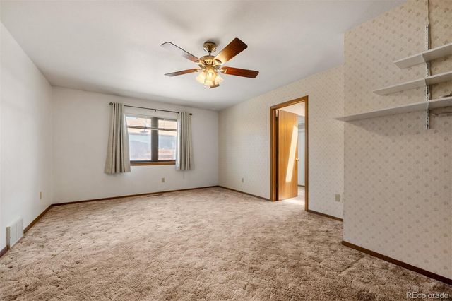 19 Pineridge Court, Pueblo, CO 81001