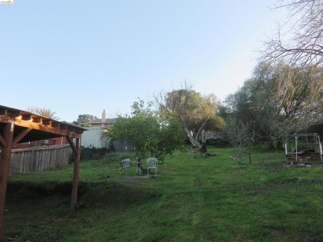 1731 San Pablo Ave, Pinole, CA 94564