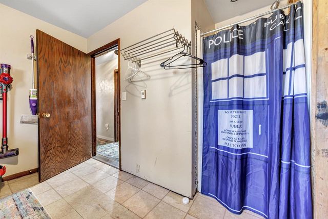 2455 KINGSTON PLACE, Oshkosh, WI 54904