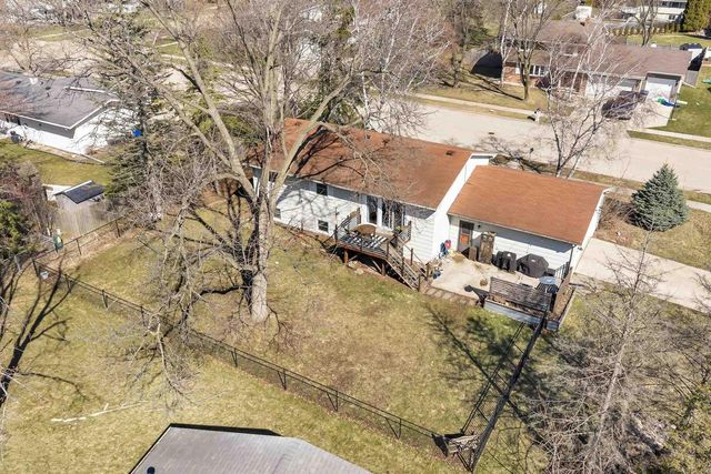 2455 KINGSTON PLACE, Oshkosh, WI 54904