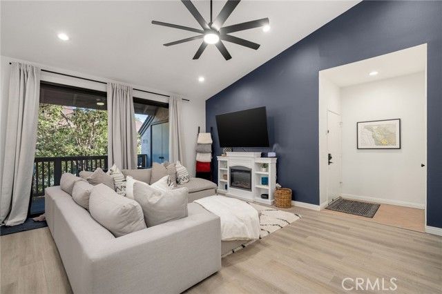 10571 Lakeside Drive D, Garden Grove, CA 92840