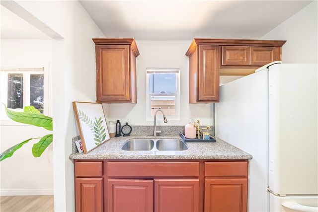 950 N Sierra Way, San Bernardino, CA 92410