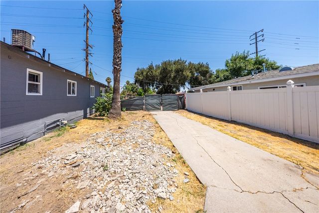 950 N Sierra Way, San Bernardino, CA 92410