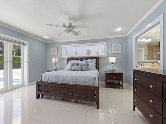 8205 SW 116th St, Miami, FL 33156