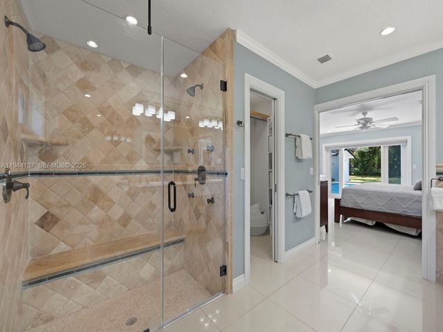 8205 SW 116th St, Miami, FL 33156