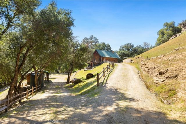 5765 Dago Lane, Paso Robles, CA 93446