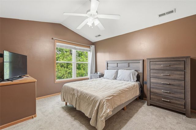 3415 Queen Drive SW D, Cedar Rapids, IA 52404