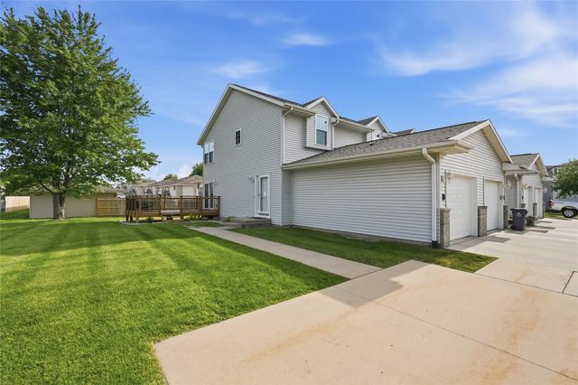 3415 Queen Drive SW D, Cedar Rapids, IA 52404