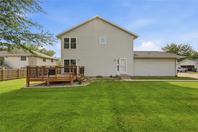 3415 Queen Drive SW D, Cedar Rapids, IA 52404