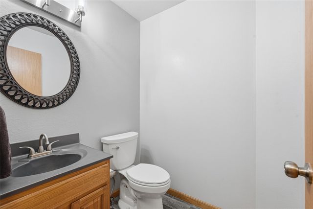 3415 Queen Drive SW D, Cedar Rapids, IA 52404