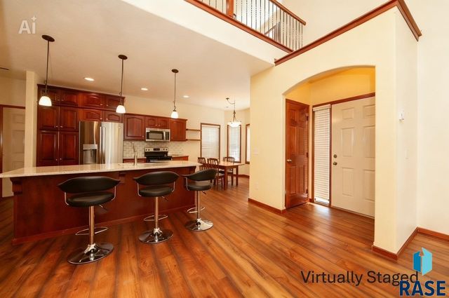 8103 S Brenda Pl Place, Sioux Falls, SD 57108