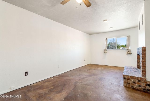 1807 Debra Street, Las Cruces, NM 88001