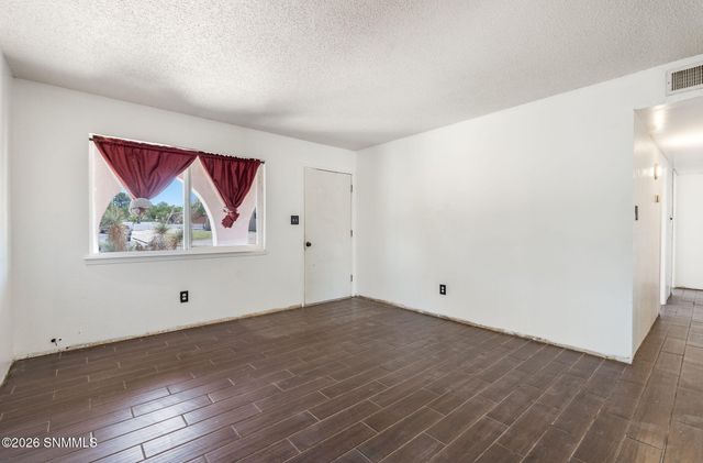 1807 Debra Street, Las Cruces, NM 88001