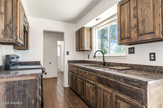 1807 Debra Street, Las Cruces, NM 88001