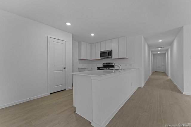 7614 Bohemian Grove, San Antonio, TX 78227