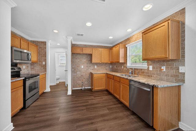 9827 Palomino Oaks, San Antonio, TX 78254